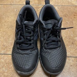 New Balance Slip Black Slip Resistant Shoe Size 8.5